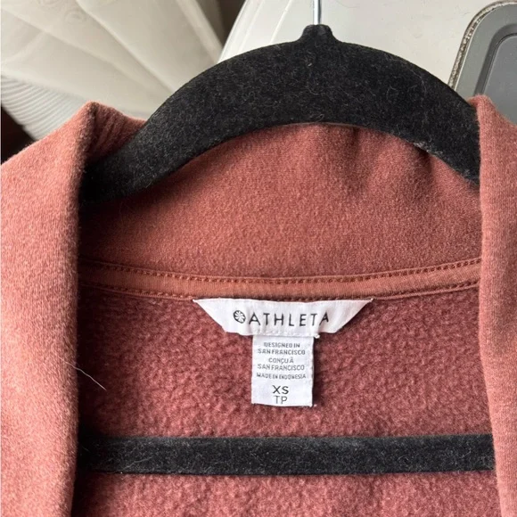 Athleta Women's Brown Cropped Sweater - Picture 4 of 6